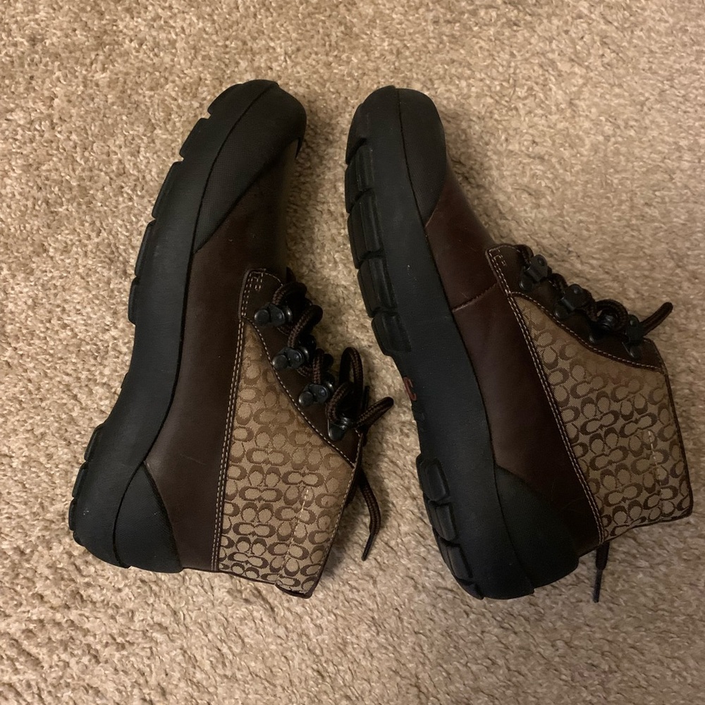 ❤️‍🔥Coach Boots😍 6.5